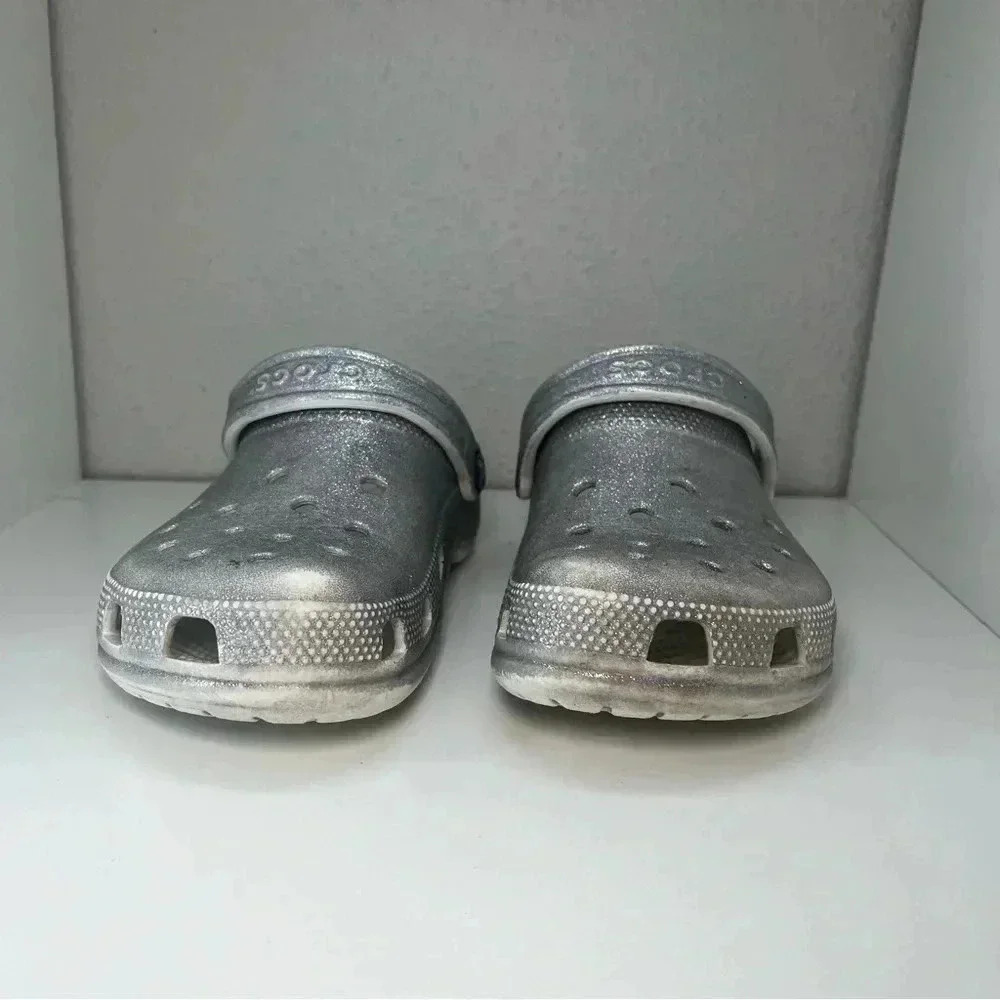 Crocs Classic Glitter II Clog Shoe 'Silver' Size Men's 4 /Women's 6 - Picture 4 of 10